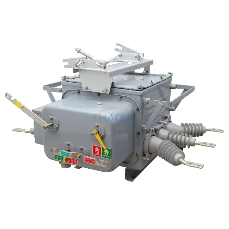 12KV açıq havada dirəyə quraşdırılmış elektrik açarı